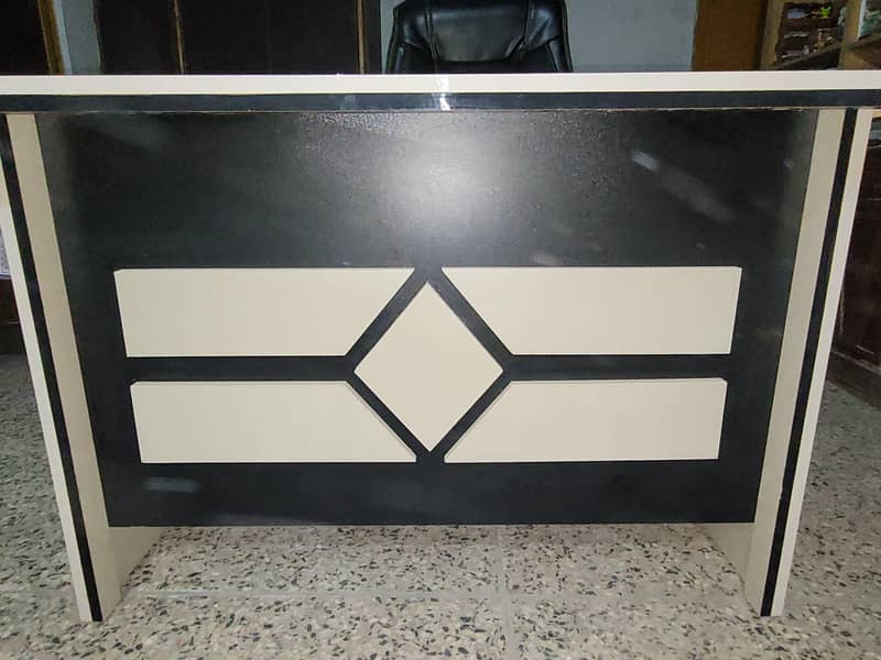computer/office table 3