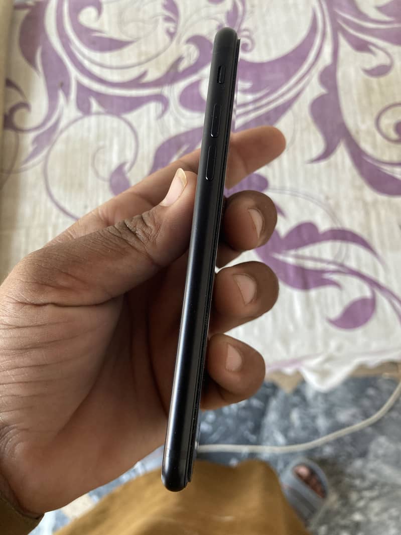 Apple iPhone SE 7