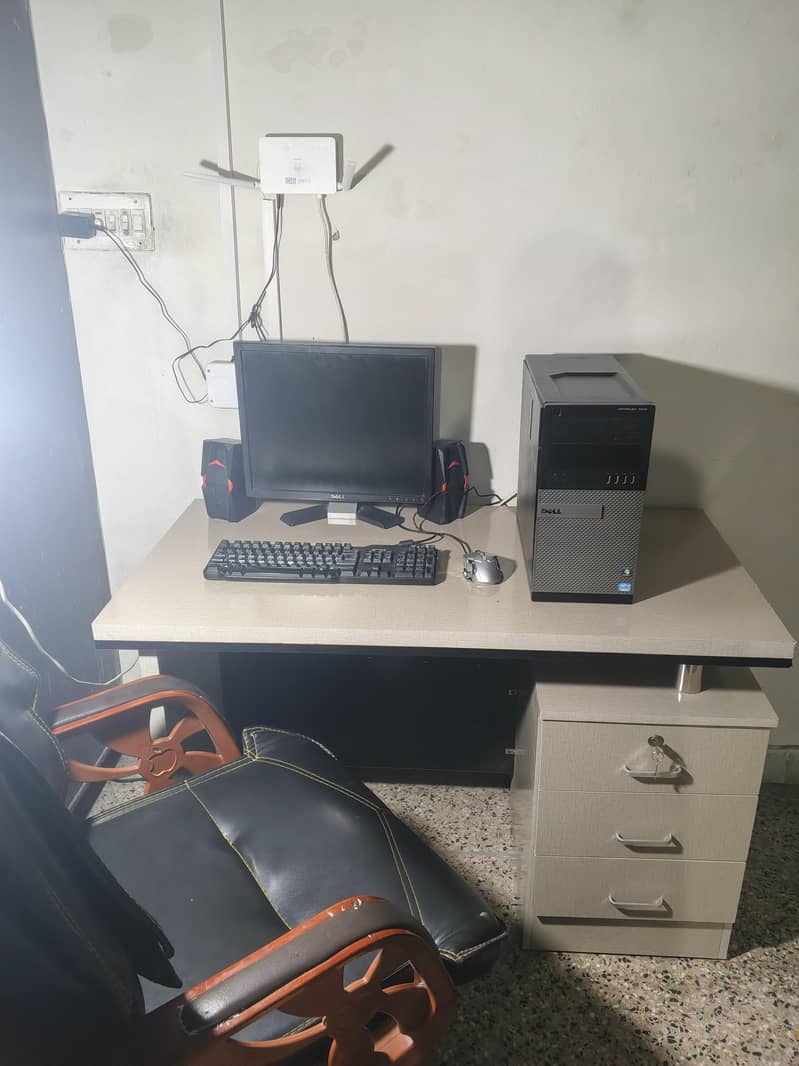 computer/office table 4