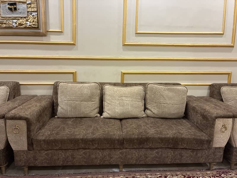 Sofa set 7 seaters 1