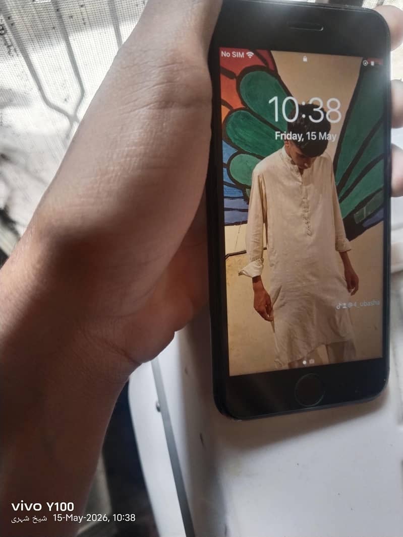 Apple iPhone 7 1
