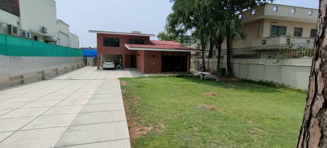 FULLY FURNISHED 2 KANAL HOUSE FOR RENT IN F-6