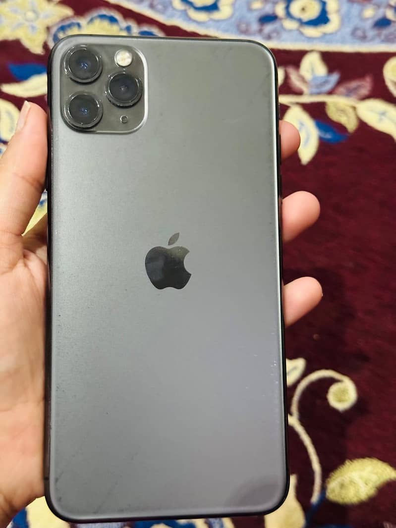 Apple iPhone 11 Pro Max 3