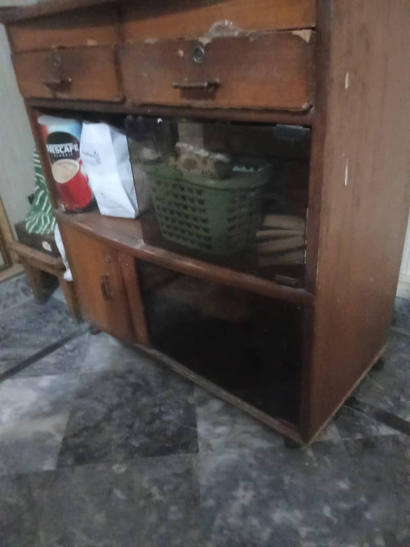 Tv Trolley 1