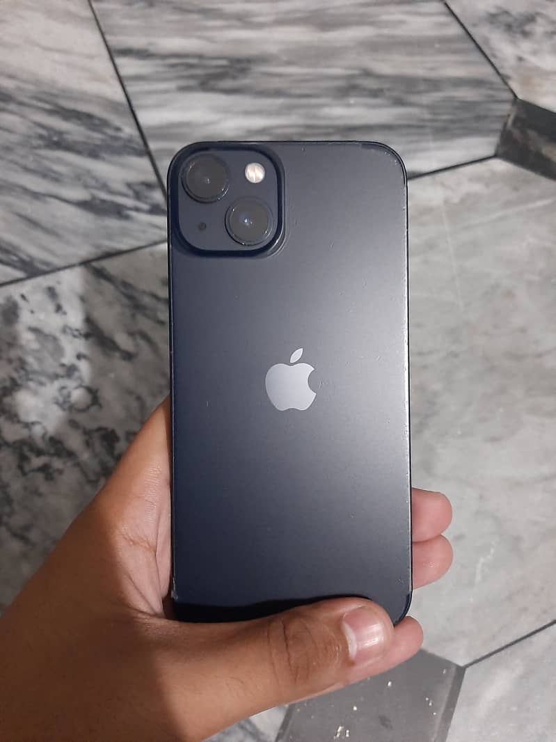 Apple iPhone 13 2