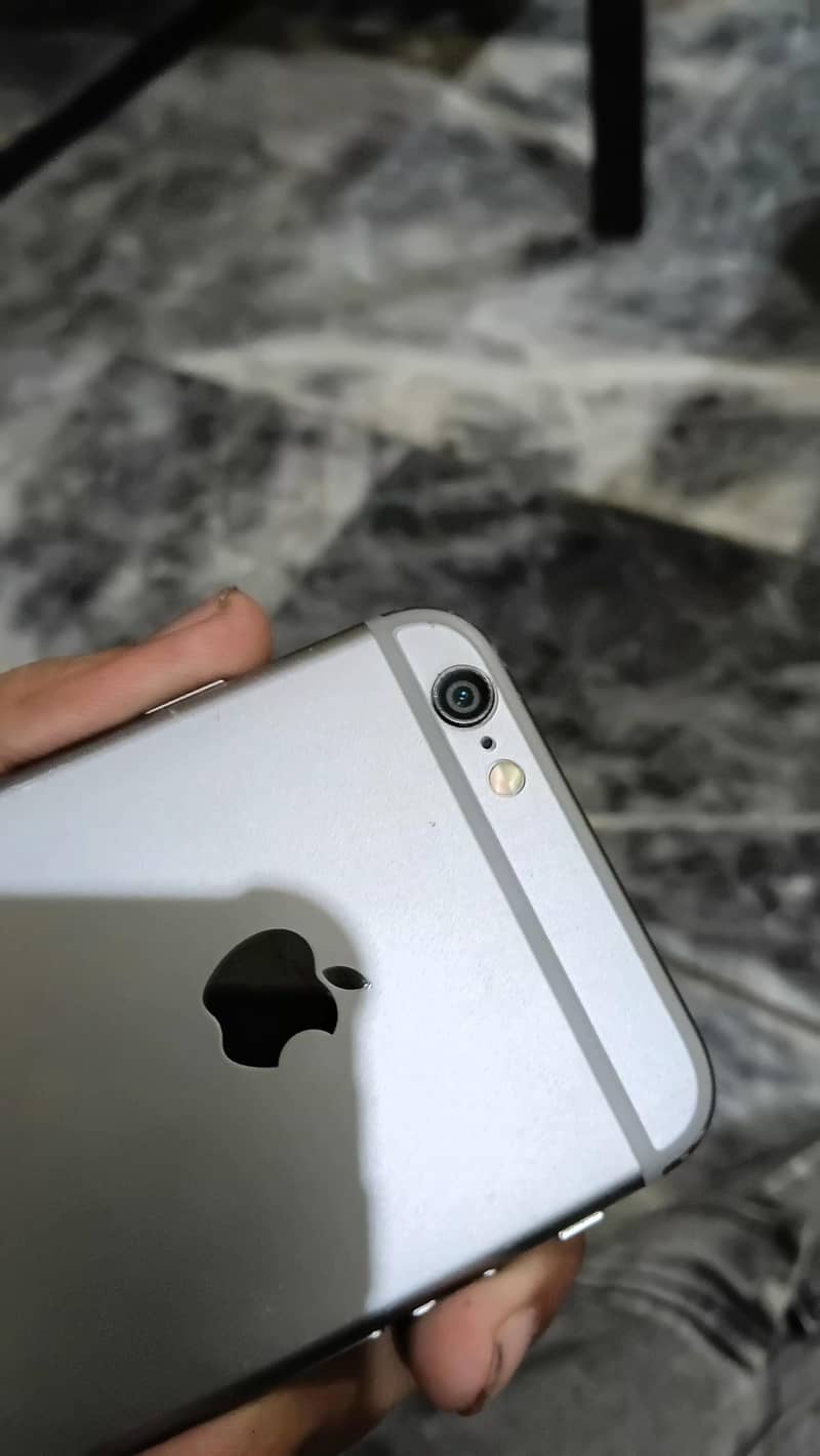Apple iPhone 6 2