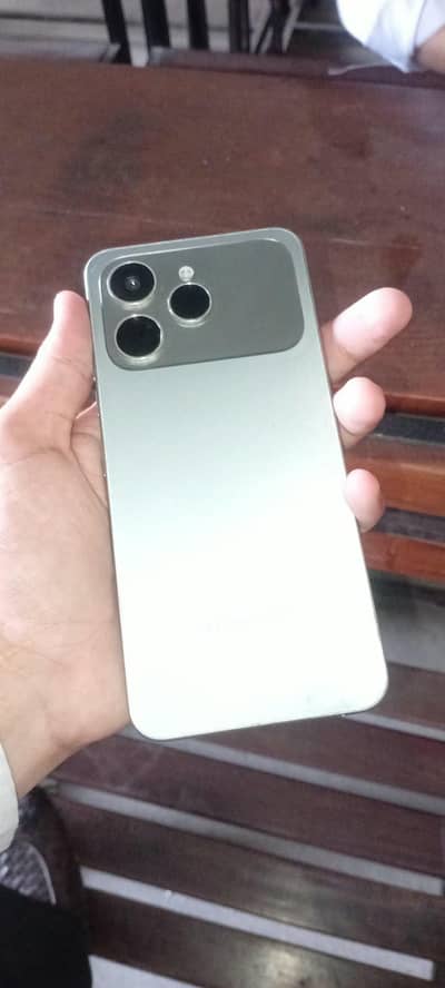 Tecno Spark 40