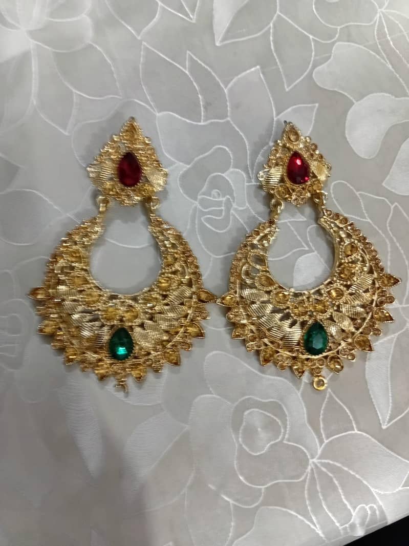 earings 0