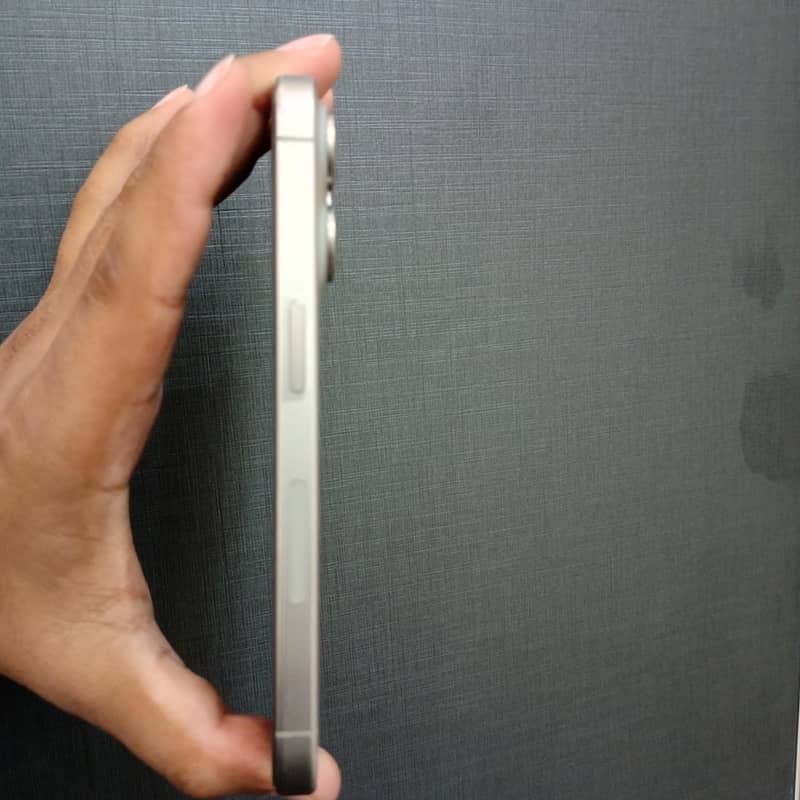 iPhone 15 Pro 10/10 1
