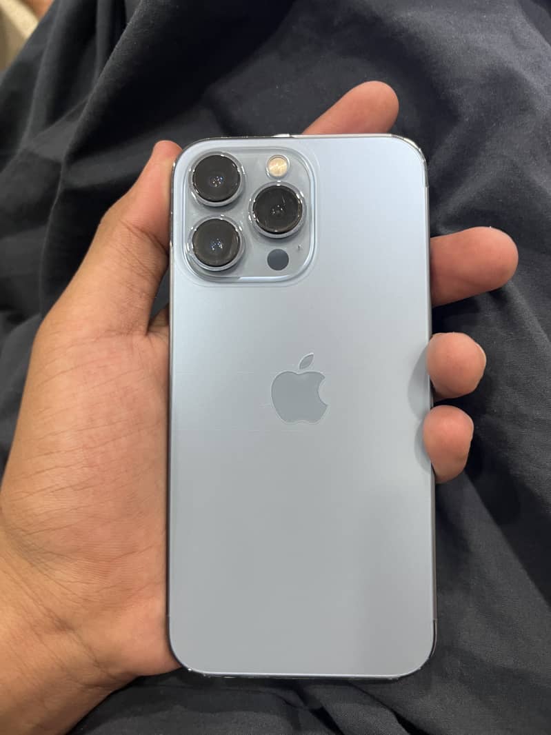 Apple iPhone 13 Pro 3