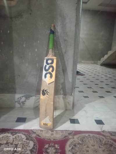 Full cricket  kit with bag– Excellent Condition