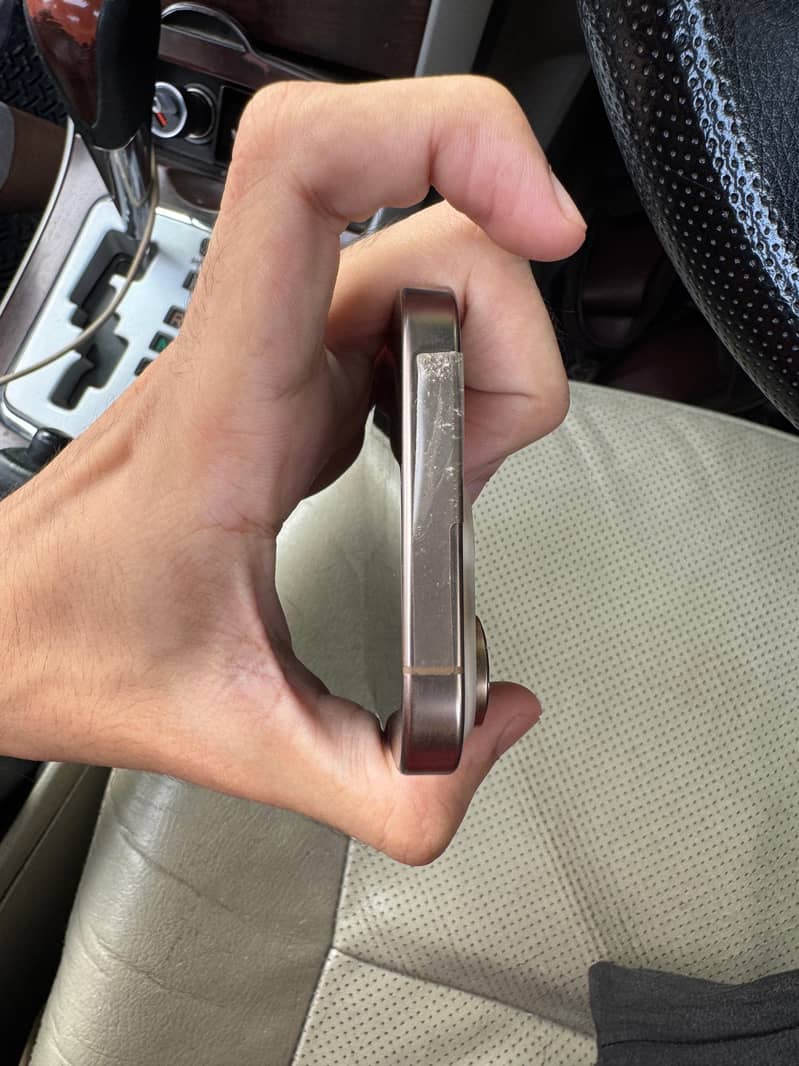 Apple iPhone 16 Pro 6