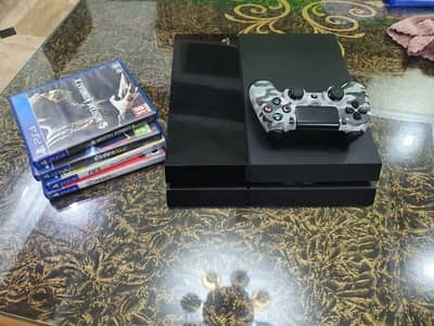 ps4 for sale with cds. (read description)