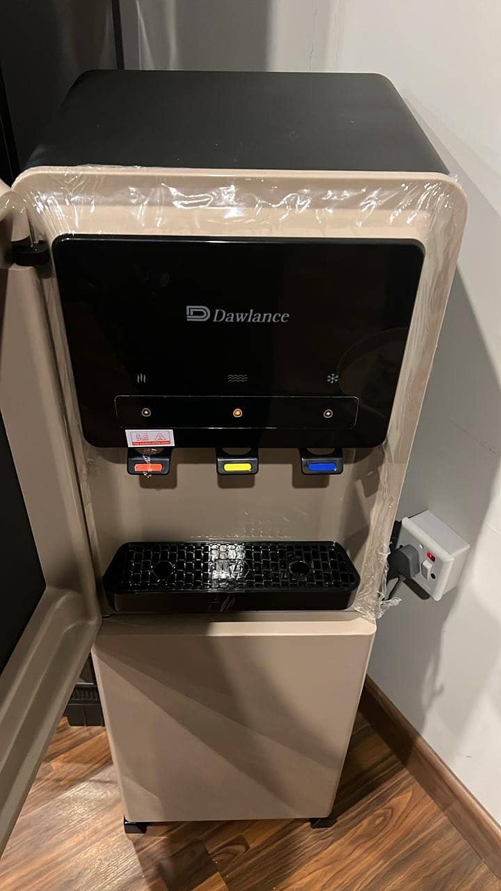 Dawlance water cooler brand new 1