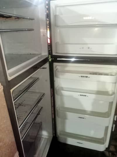 Dawlance full jumbo size refrigerator