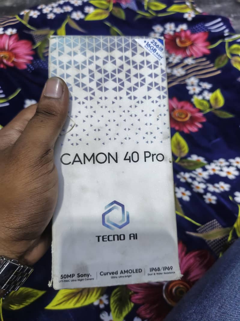 Tecno CAMON 40 Pro 6