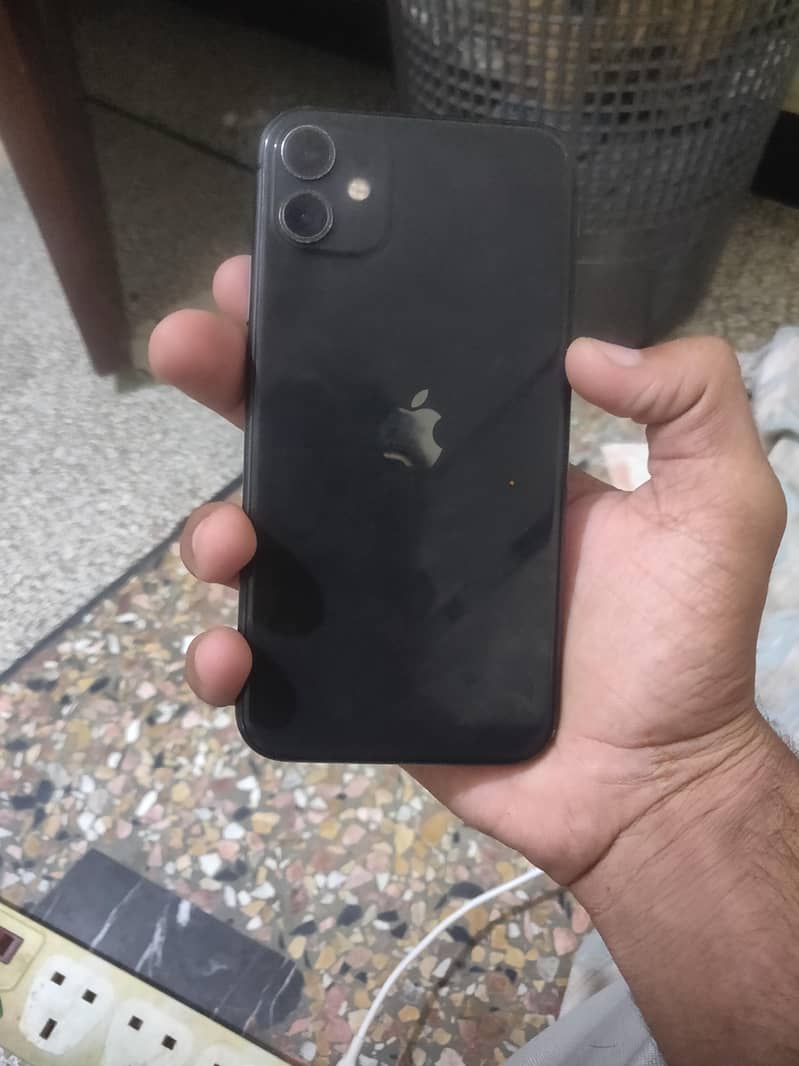 Apple iPhone 11 3