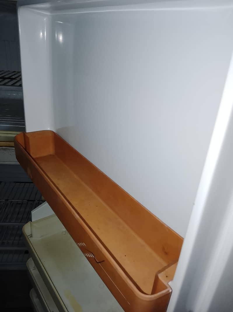 refrigerator 7