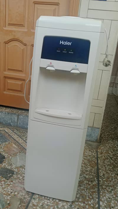Haier Water dispenser