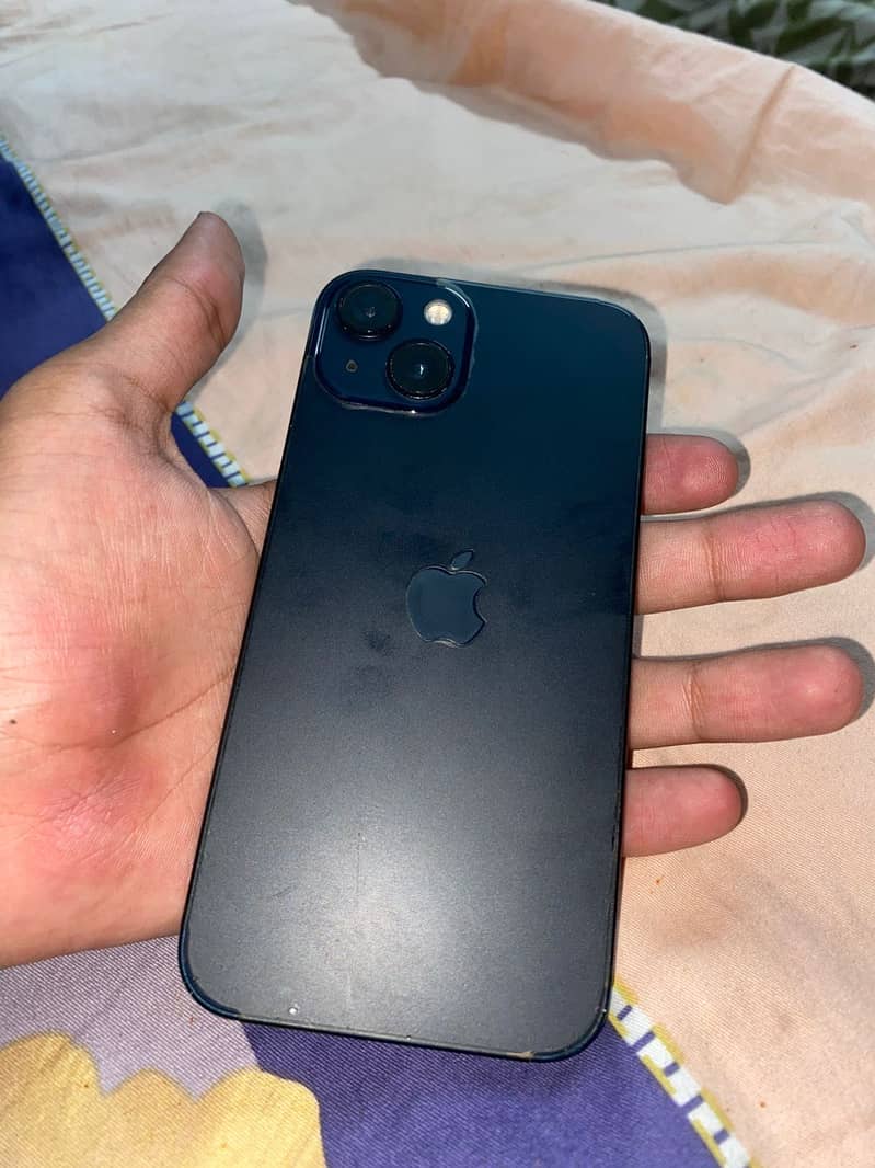 Apple iPhone 13 0