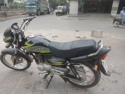 Honda deluxe 2017