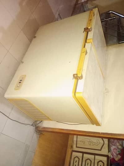 2 Door Deep Freezer / Chest Freezer – Used – Good Working Condition