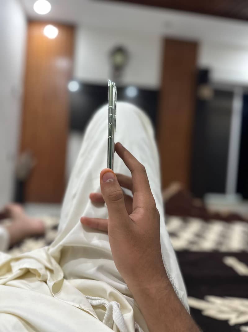 Tecno spark 40 pro plus 4
