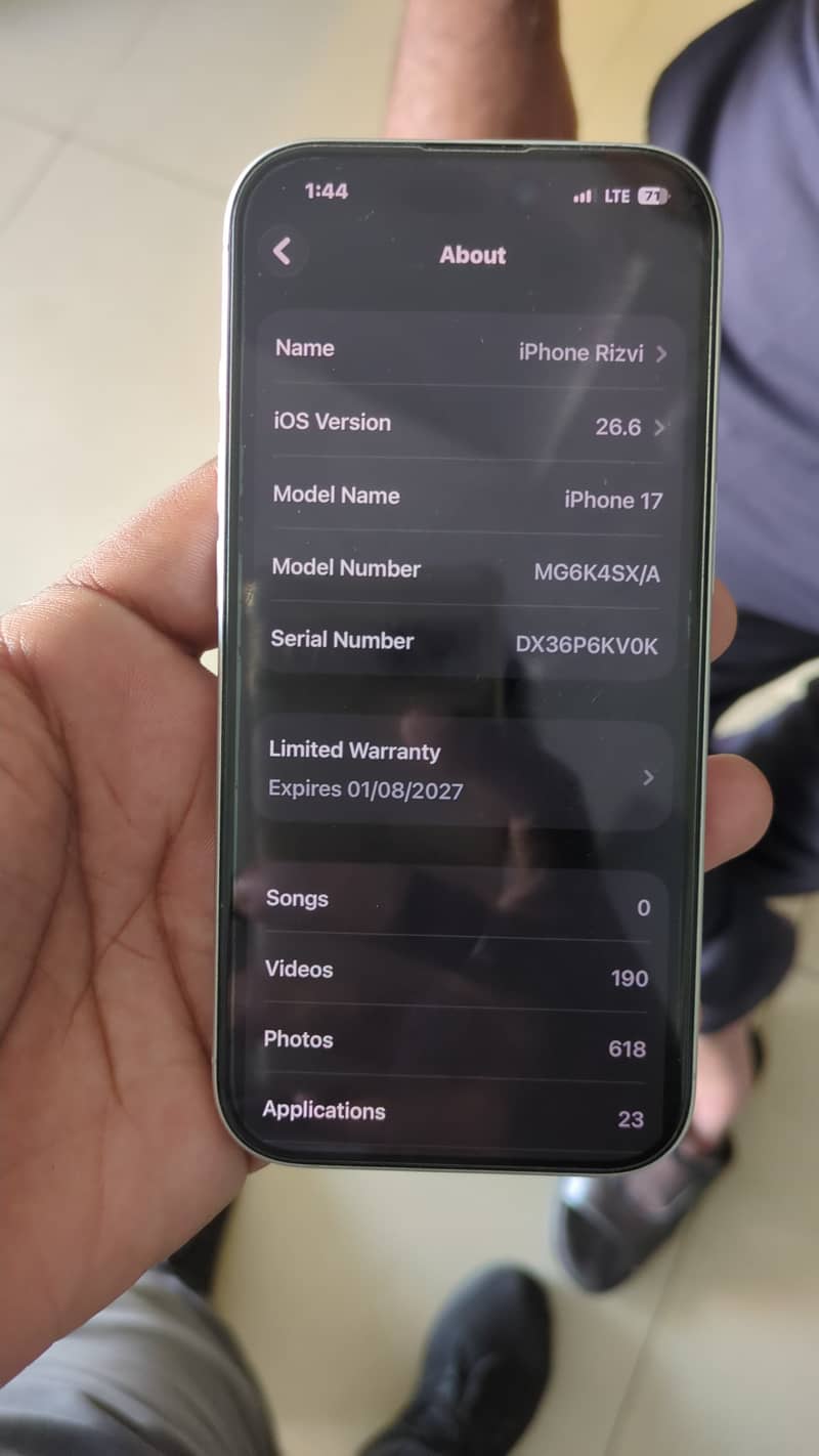 Apple iPhone 17 3