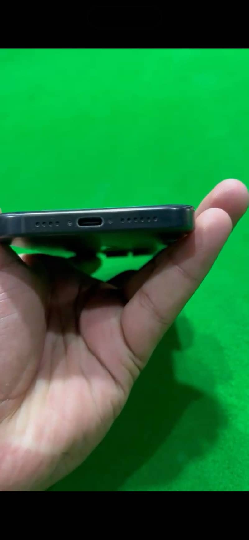 Apple iPhone 15 Pro Max 4