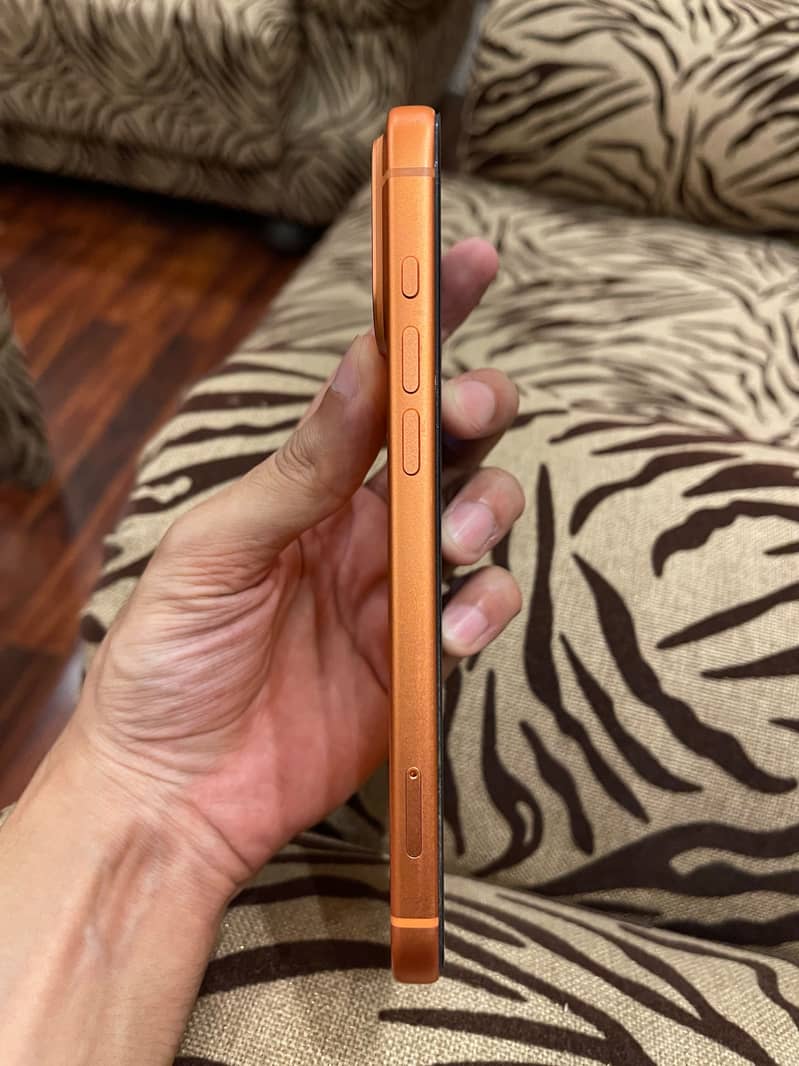 Apple iPhone 17 Pro Max 3