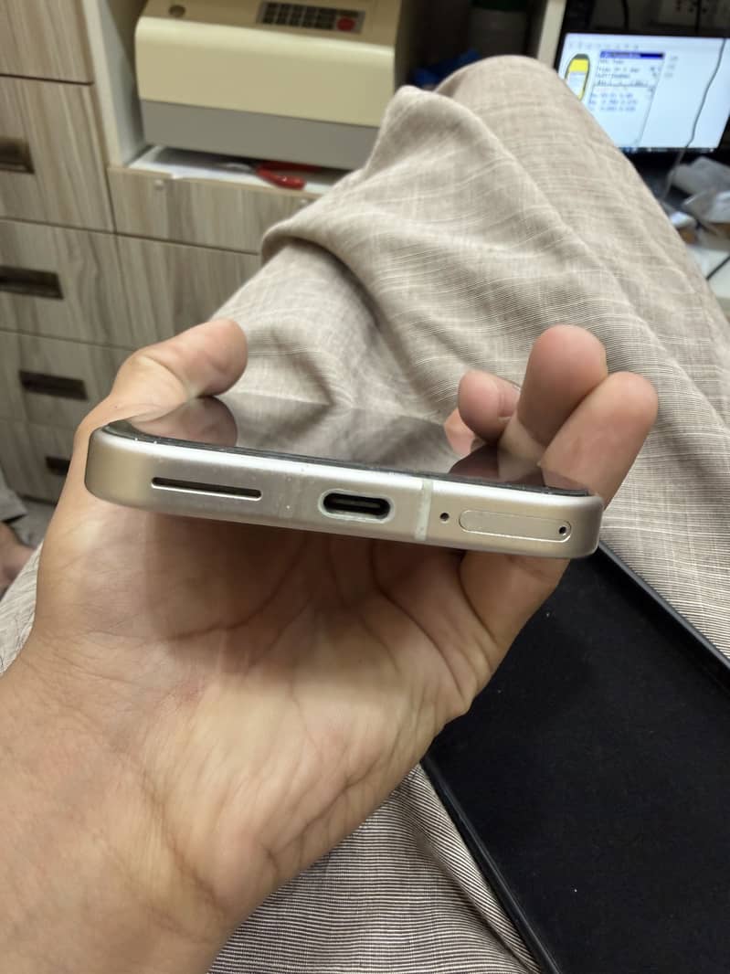 Google Pixel 9 3