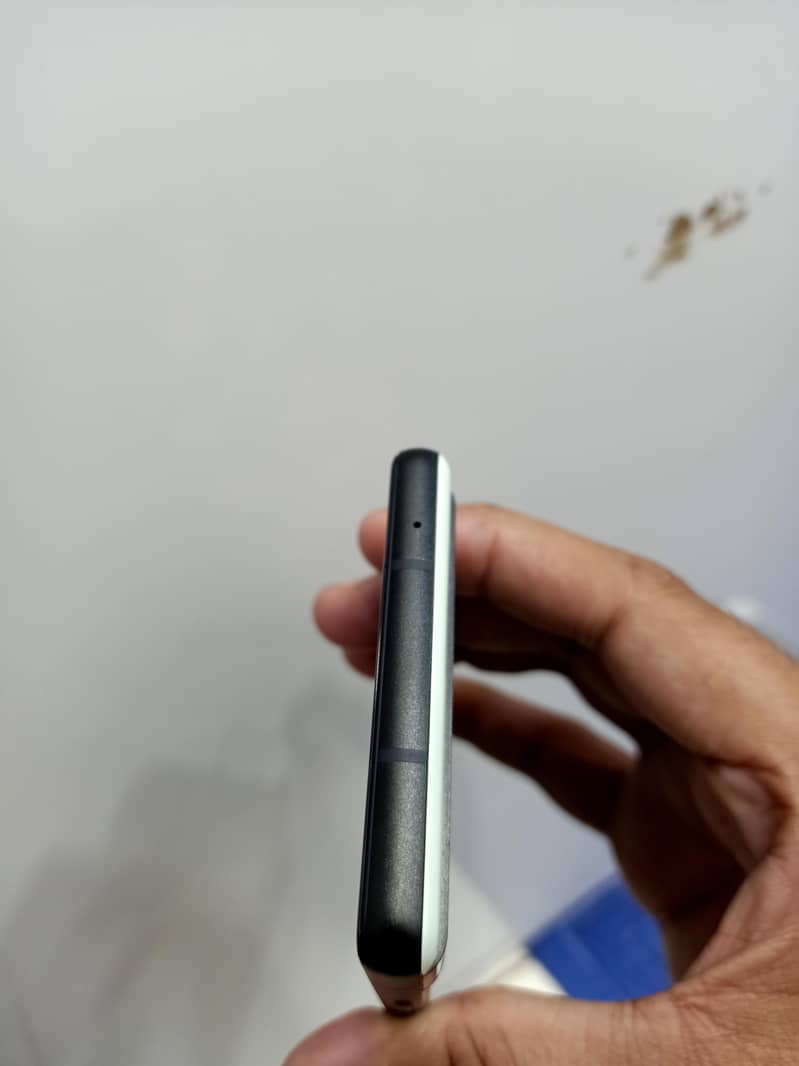 Google Pixel 6a 2