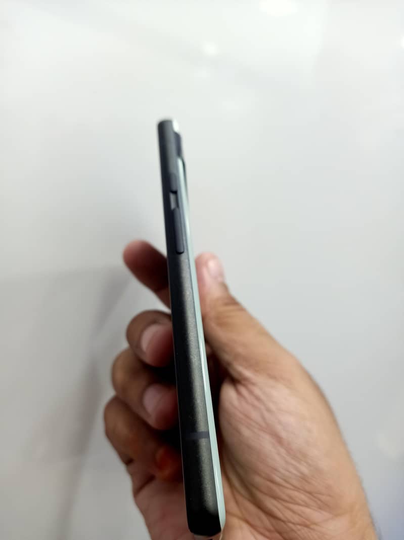 Google Pixel 6a 3