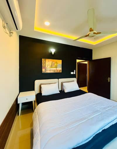Par day apartment available for rent in gulberg green islamabad