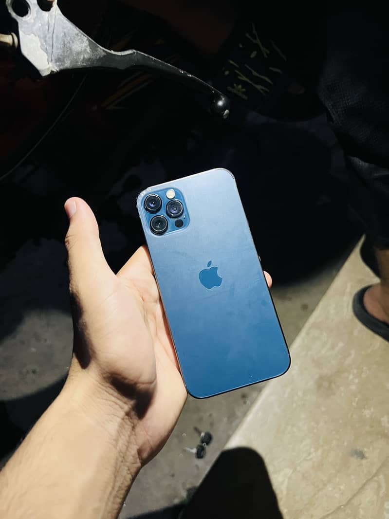 Apple iPhone 12 Pro 0