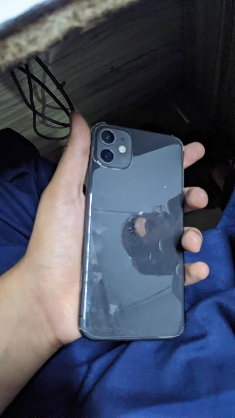 Apple iPhone 11 0