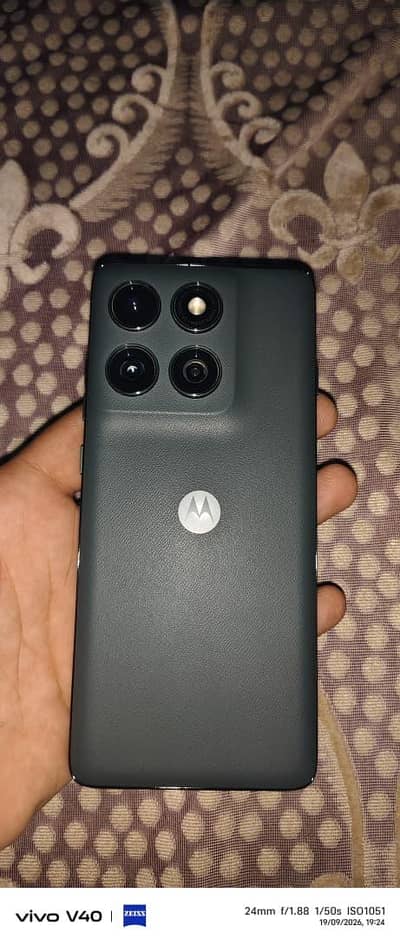 Motorola Edge