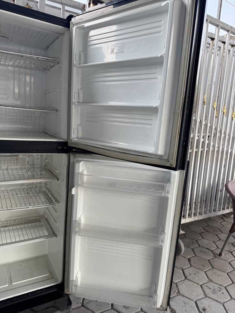 pel refrigerator 7