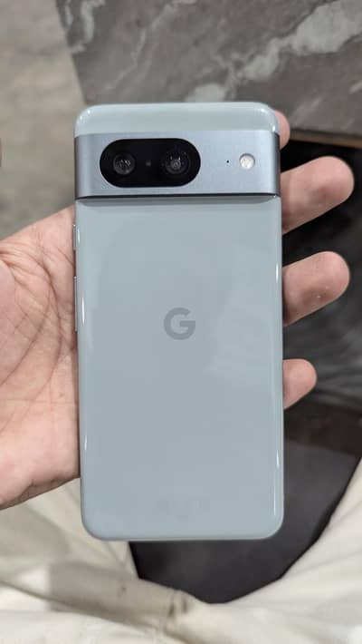 Google Pixel 8