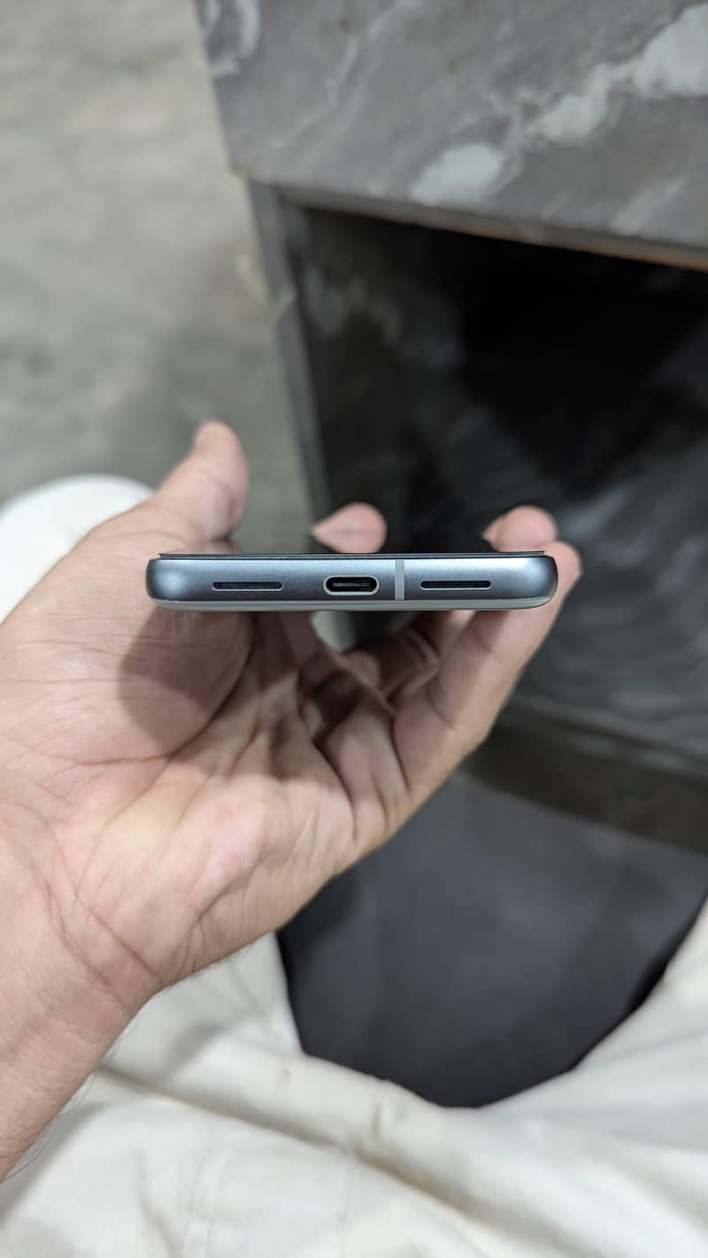 Google Pixel 8 3