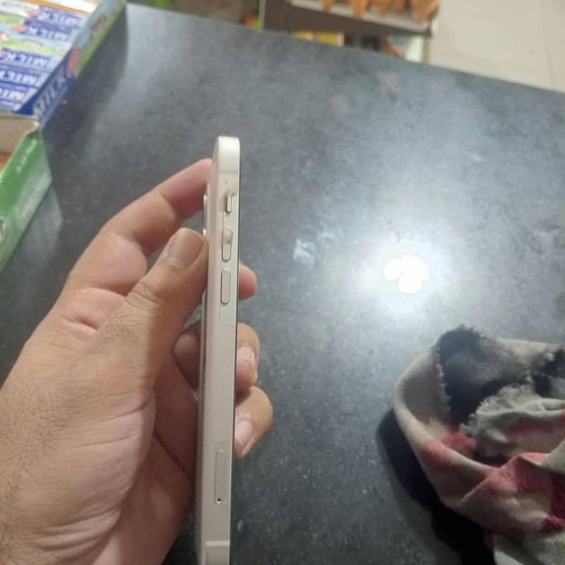 Apple iPhone 12 1