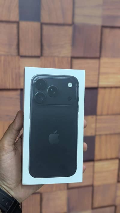 IPHONE 18PRO BOXPACK