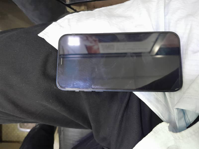 Apple iPhone 12 2