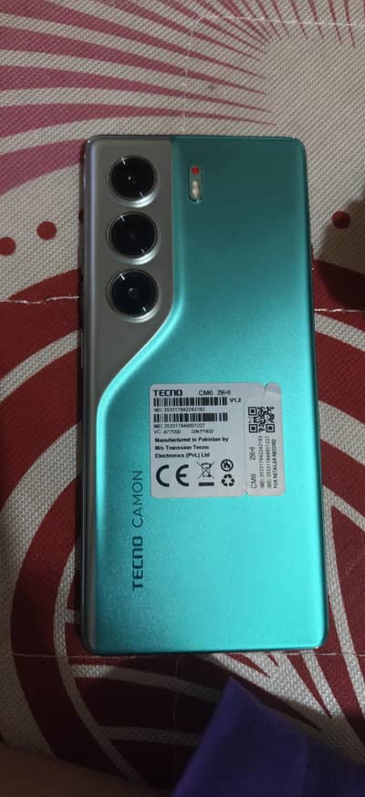Tecno CAMON 40 Pro