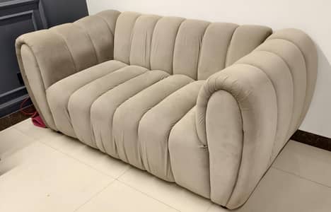 2 SEATER BEDROOM SOFA