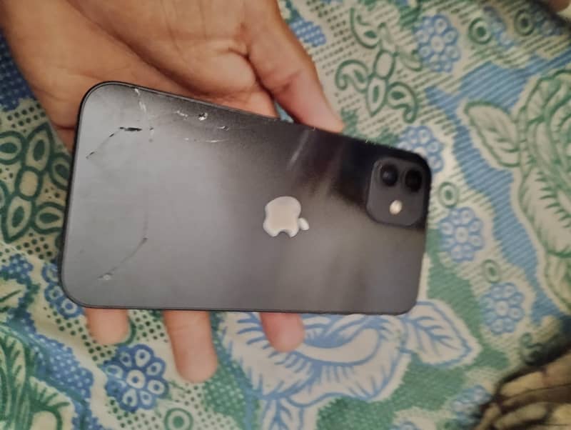 Apple iPhone 12 3