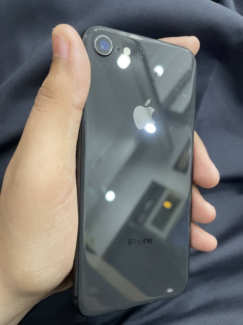 Apple iPhone 8 0