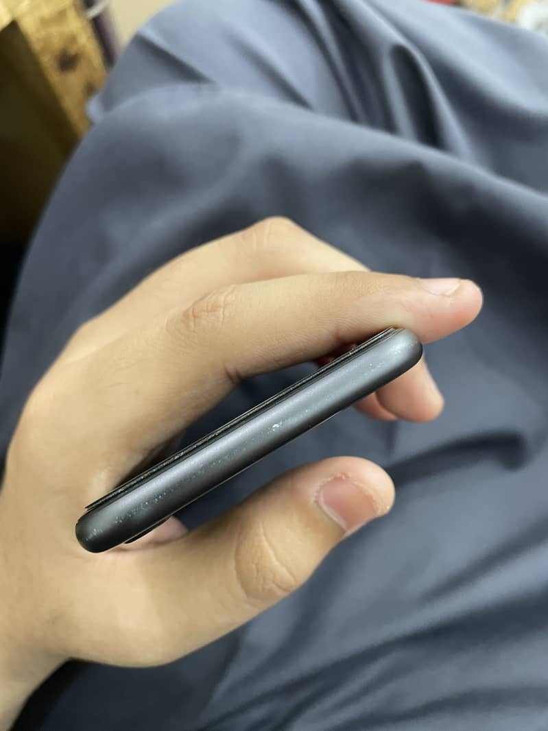 Apple iPhone 8 4