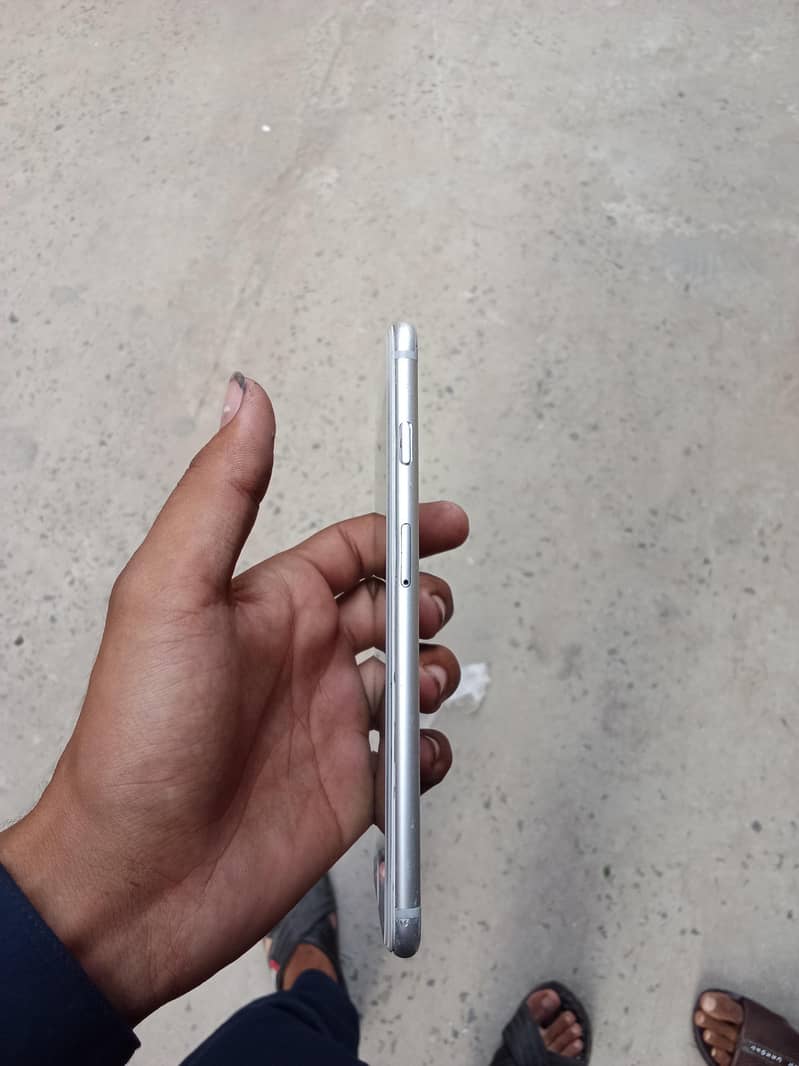 Apple iPhone 6 Plus 6