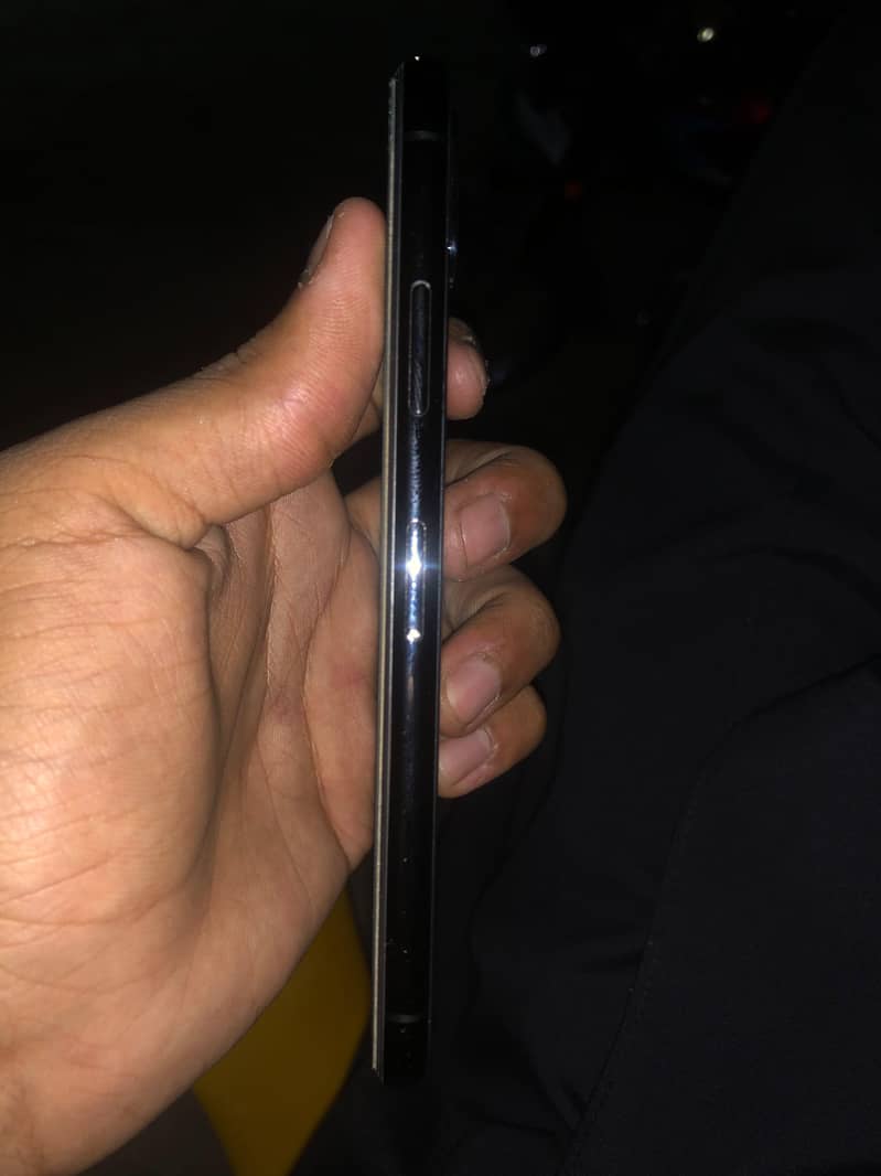Apple iPhone X 0